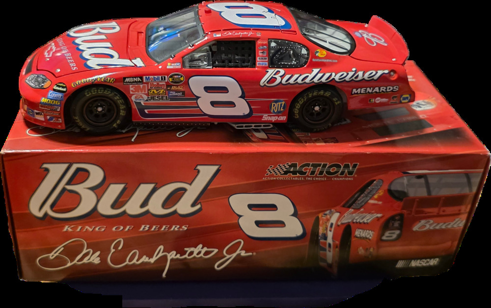 Dale Earnhardt Jr #8 Budweiser 2005 Monte Carlo 1:24 Action Diecast